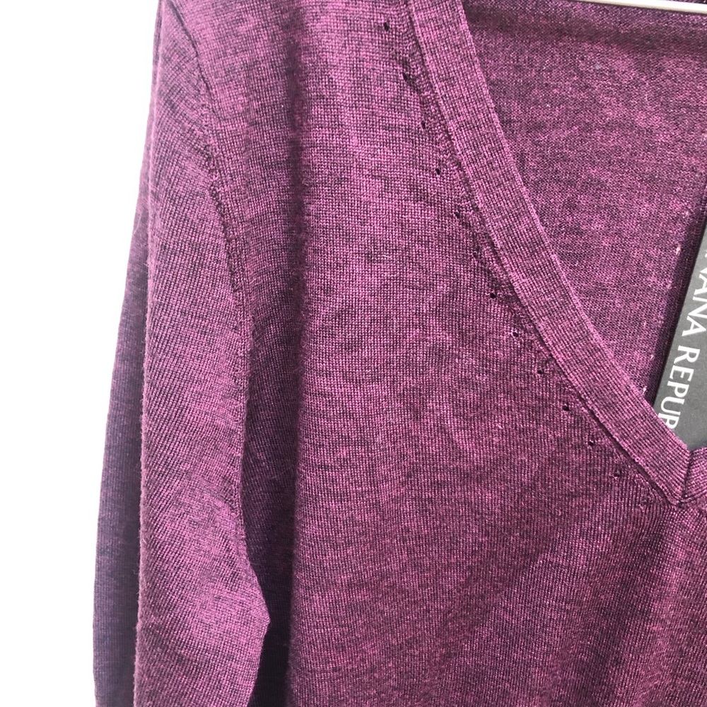 Banana Republic women’s merino wool vneck sweater size l - Picture 2 of 6